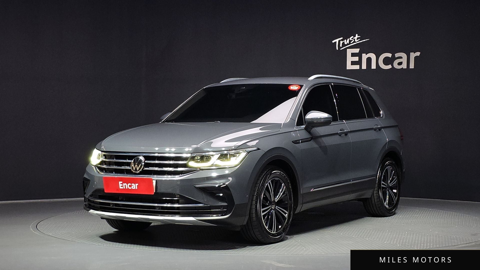 Volkswagen Tiguan 2022 — фото 1 из 12