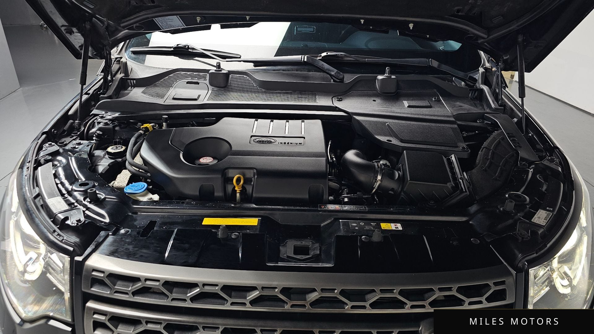 Land Rover Discovery Sport 2016 — миниатюра 6