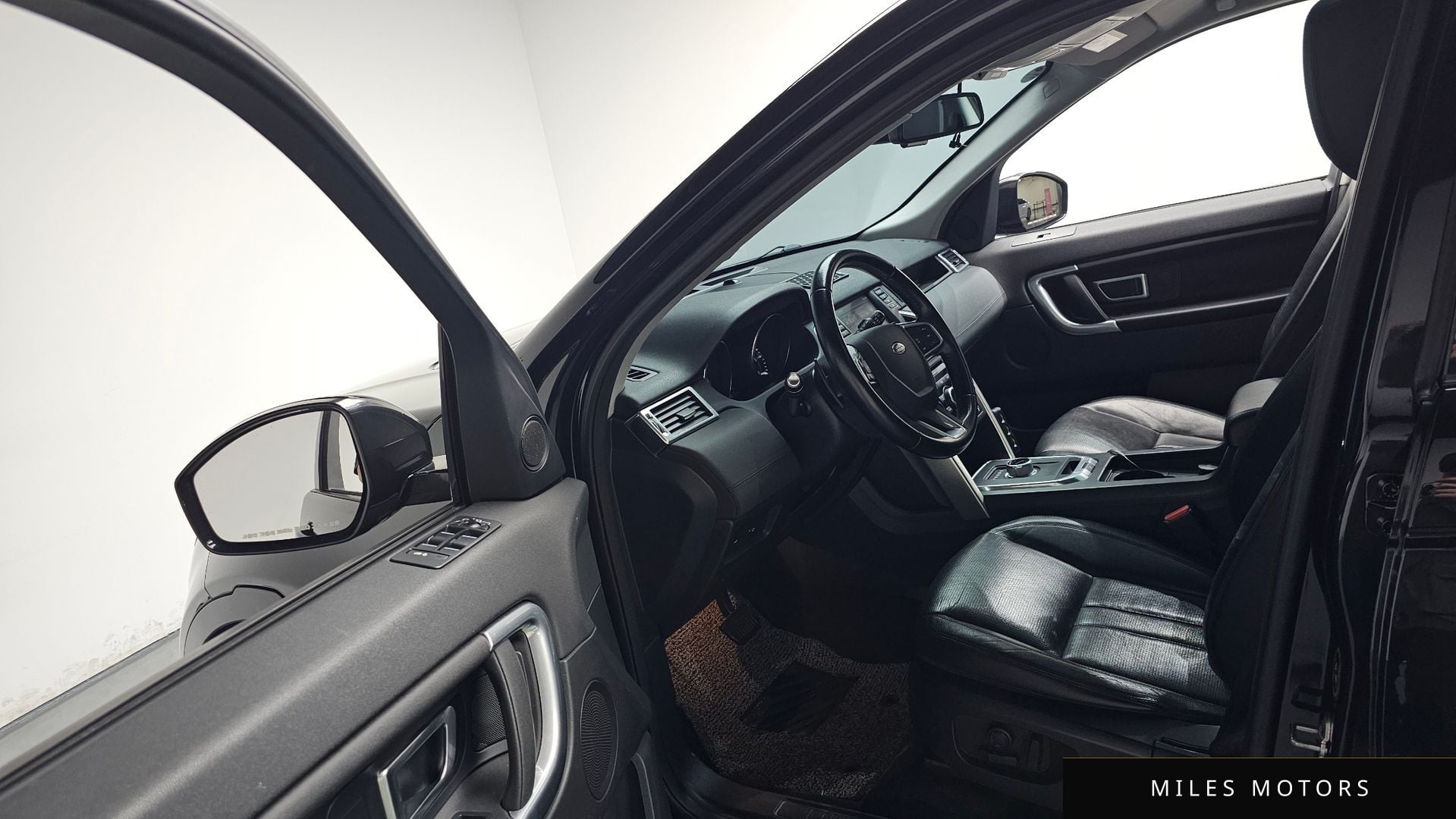 Land Rover Discovery Sport 2016 — миниатюра 10