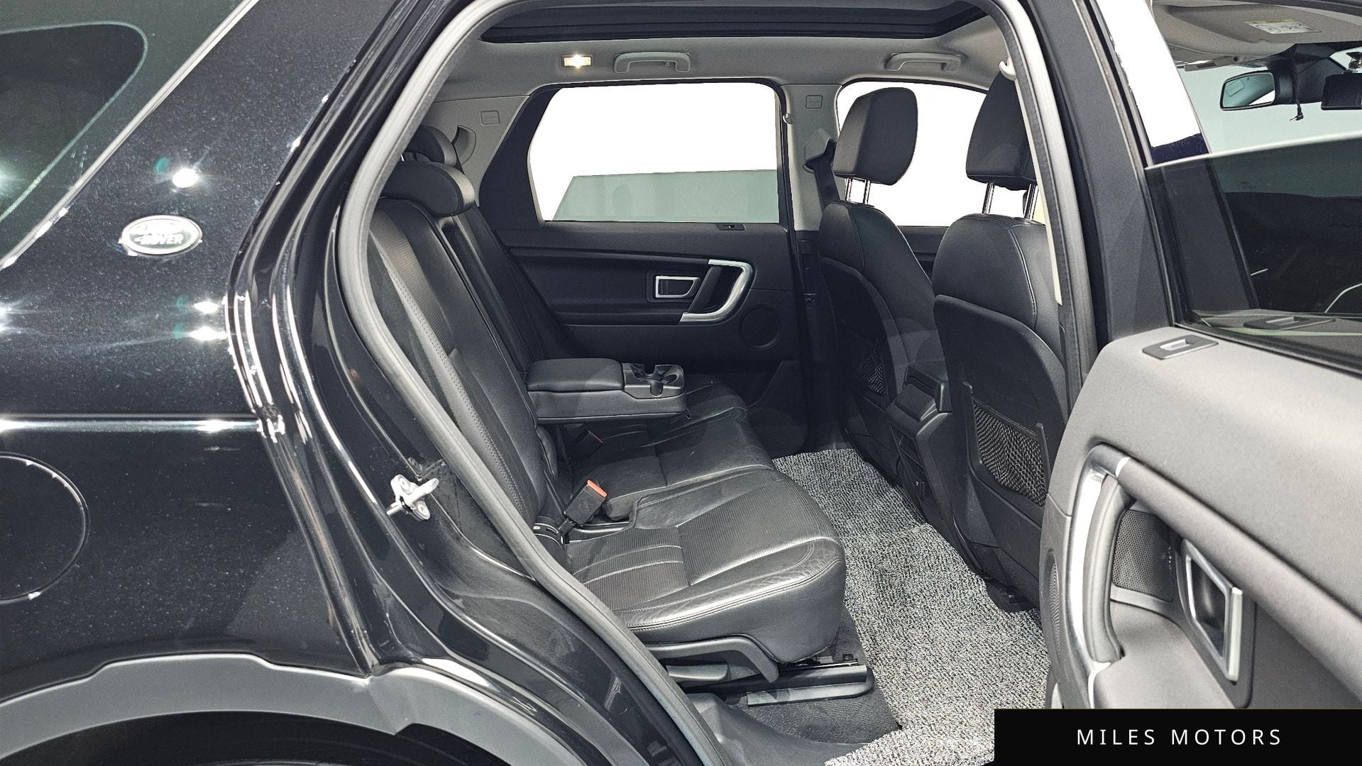 Land Rover Discovery Sport 2016 — миниатюра 11