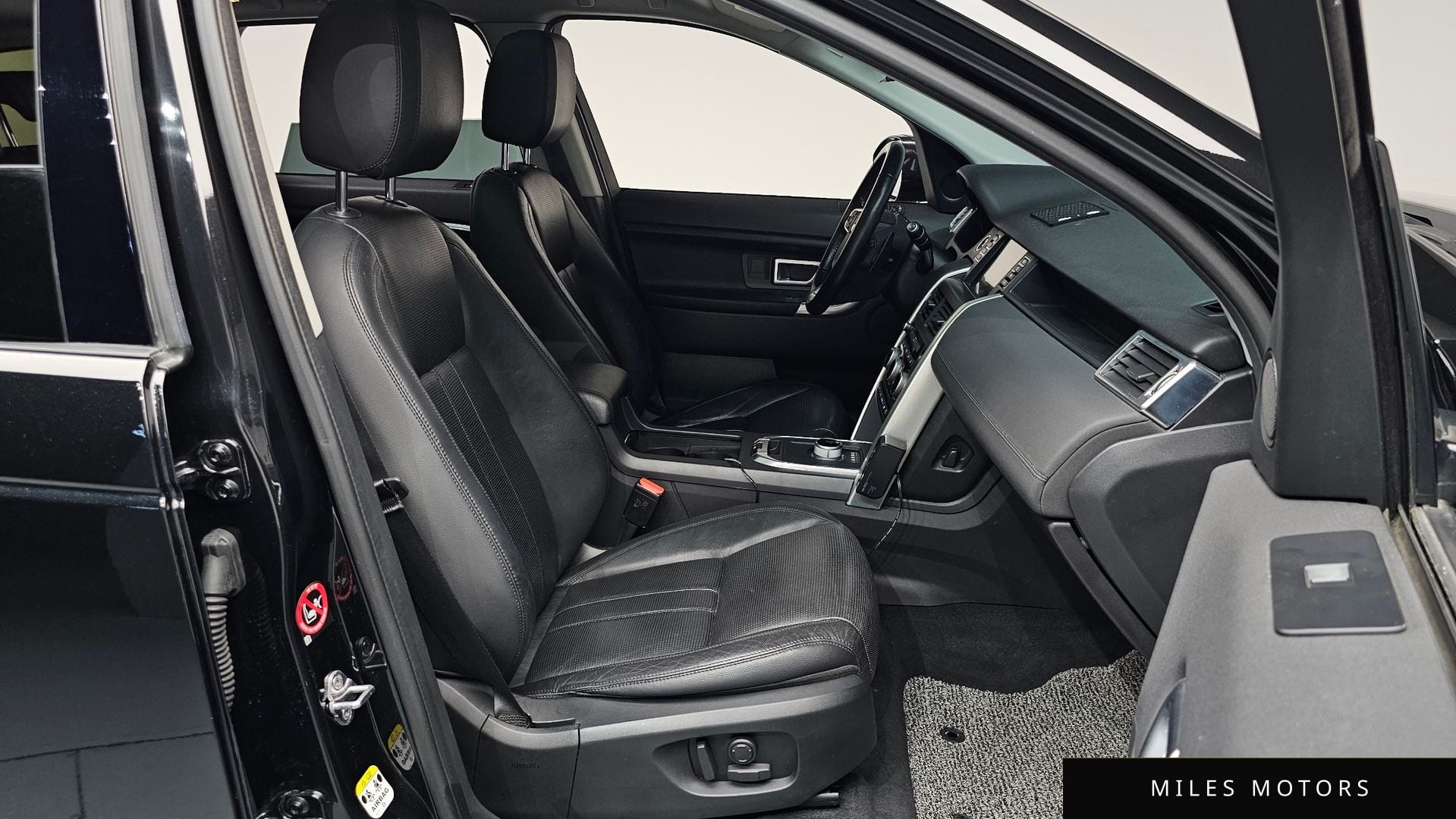 Land Rover Discovery Sport 2016 — миниатюра 12