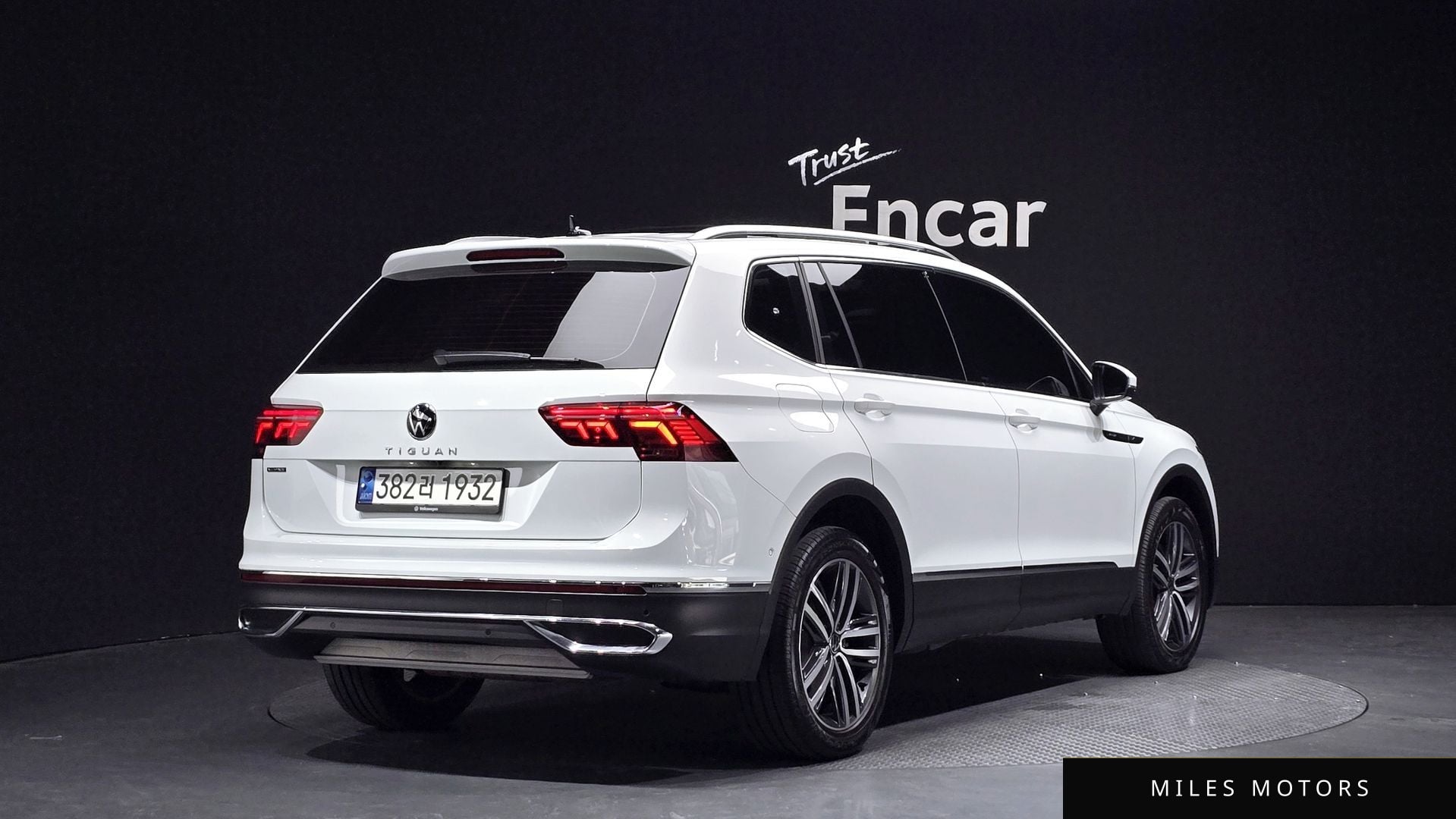 Volkswagen Tiguan 2023 — миниатюра 2