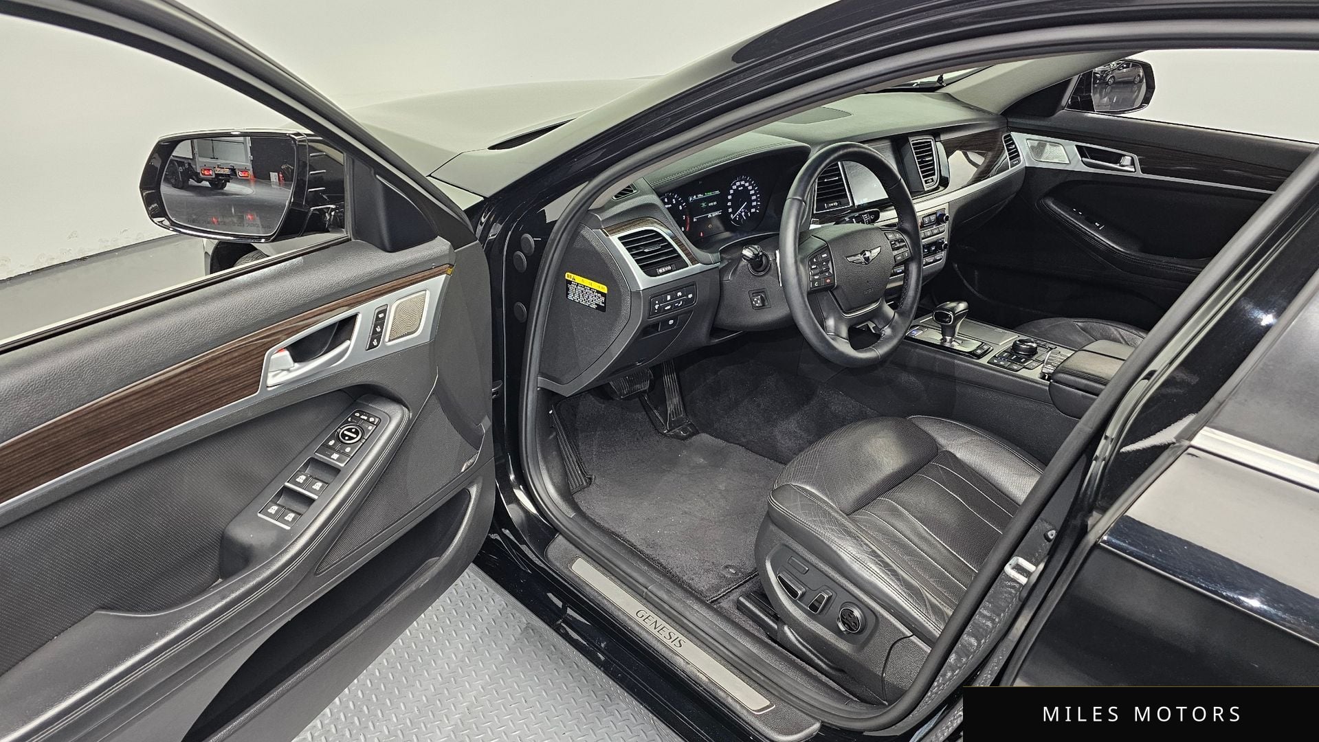 Genesis G80 2017 — миниатюра 10