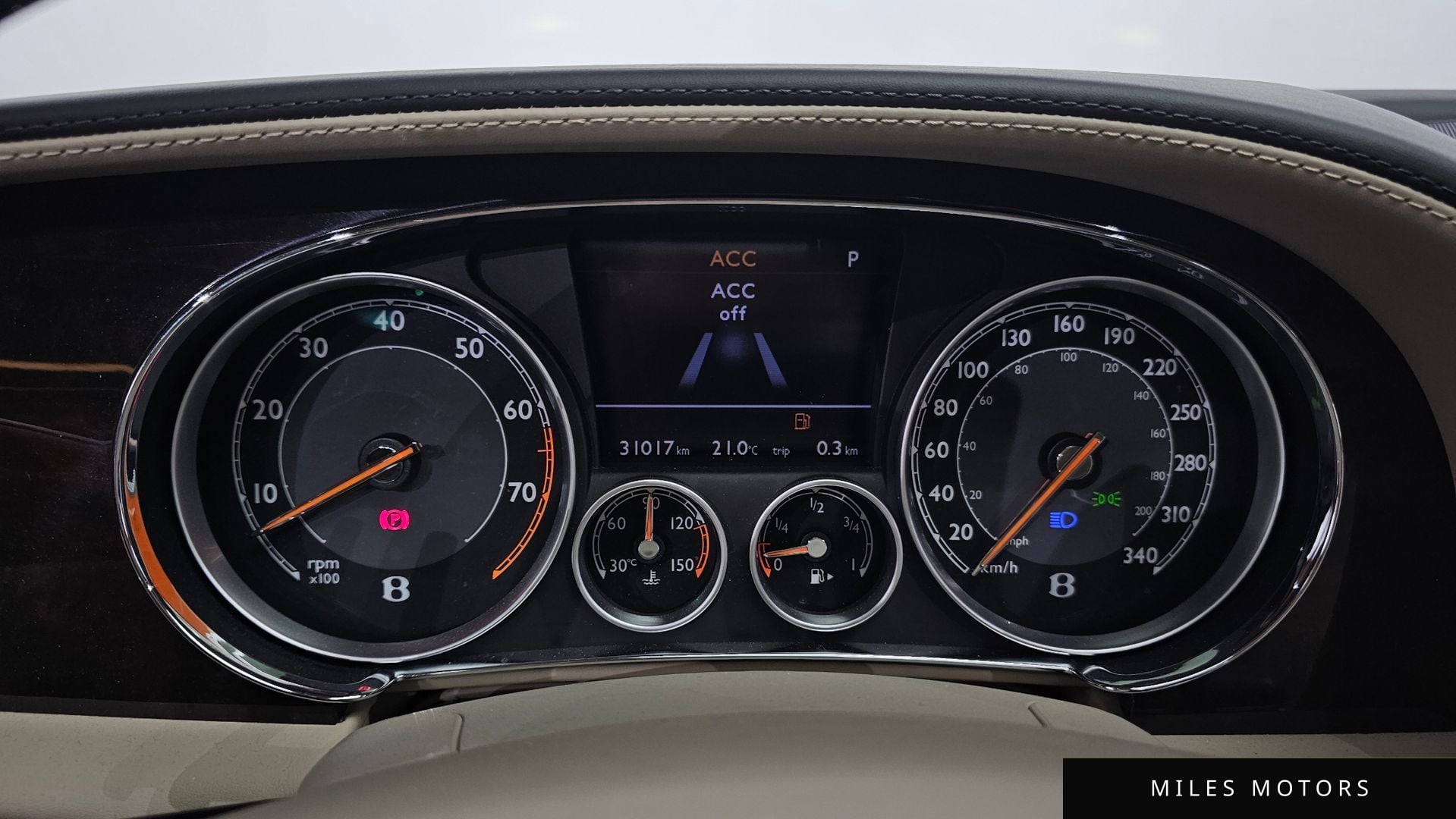 Bentley Flying Spur 2014 — миниатюра 8