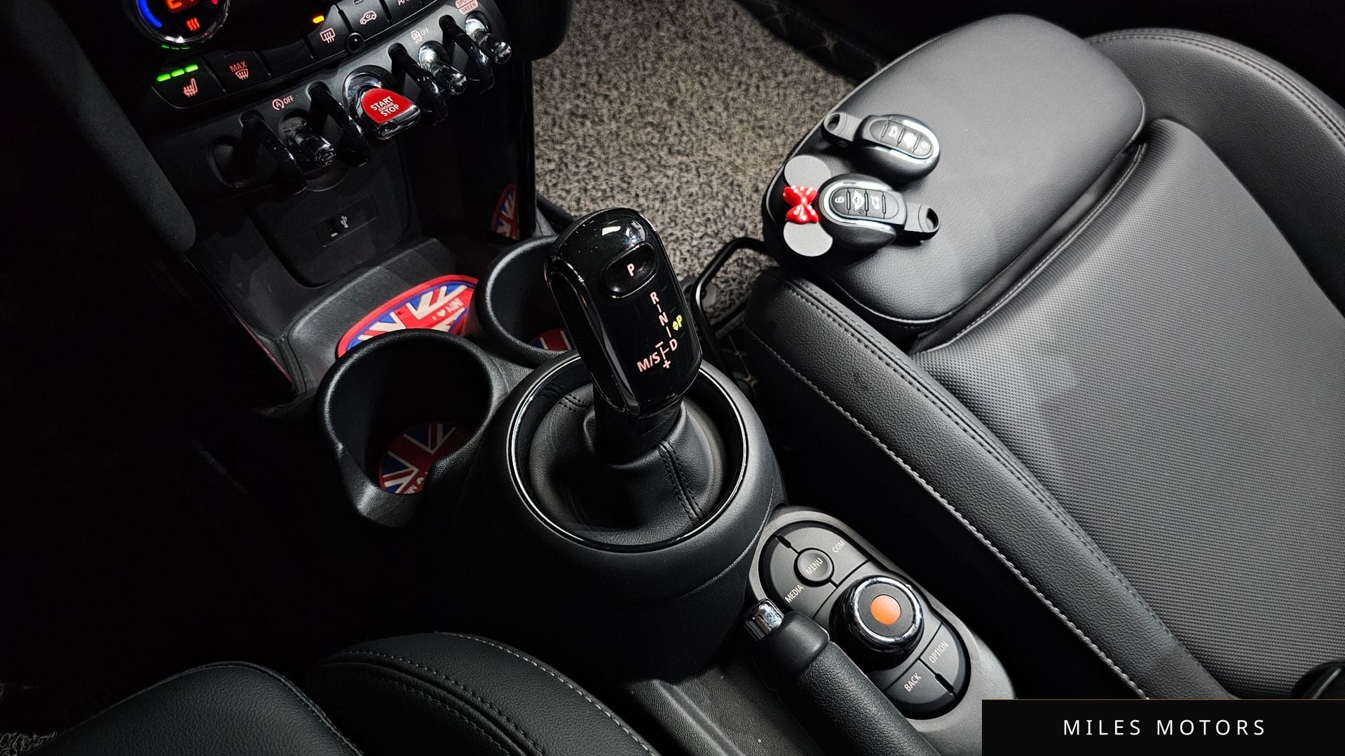 MINI Cooper 2020 — миниатюра 11