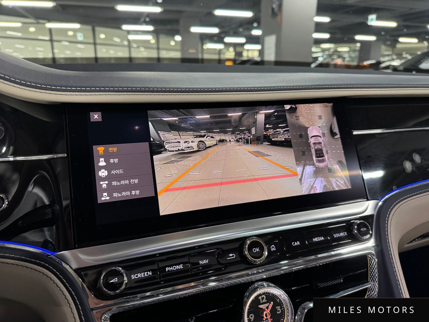 Bentley Flying Spur 2023 — миниатюра 8