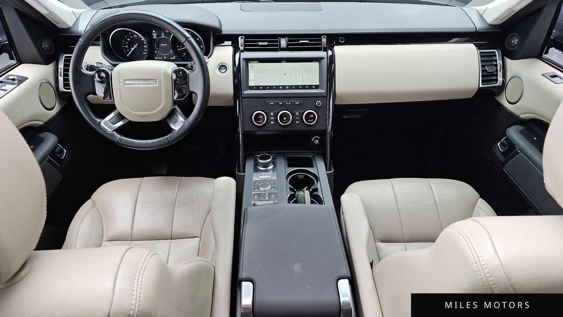 Land Rover Discovery 2019 — миниатюра 10