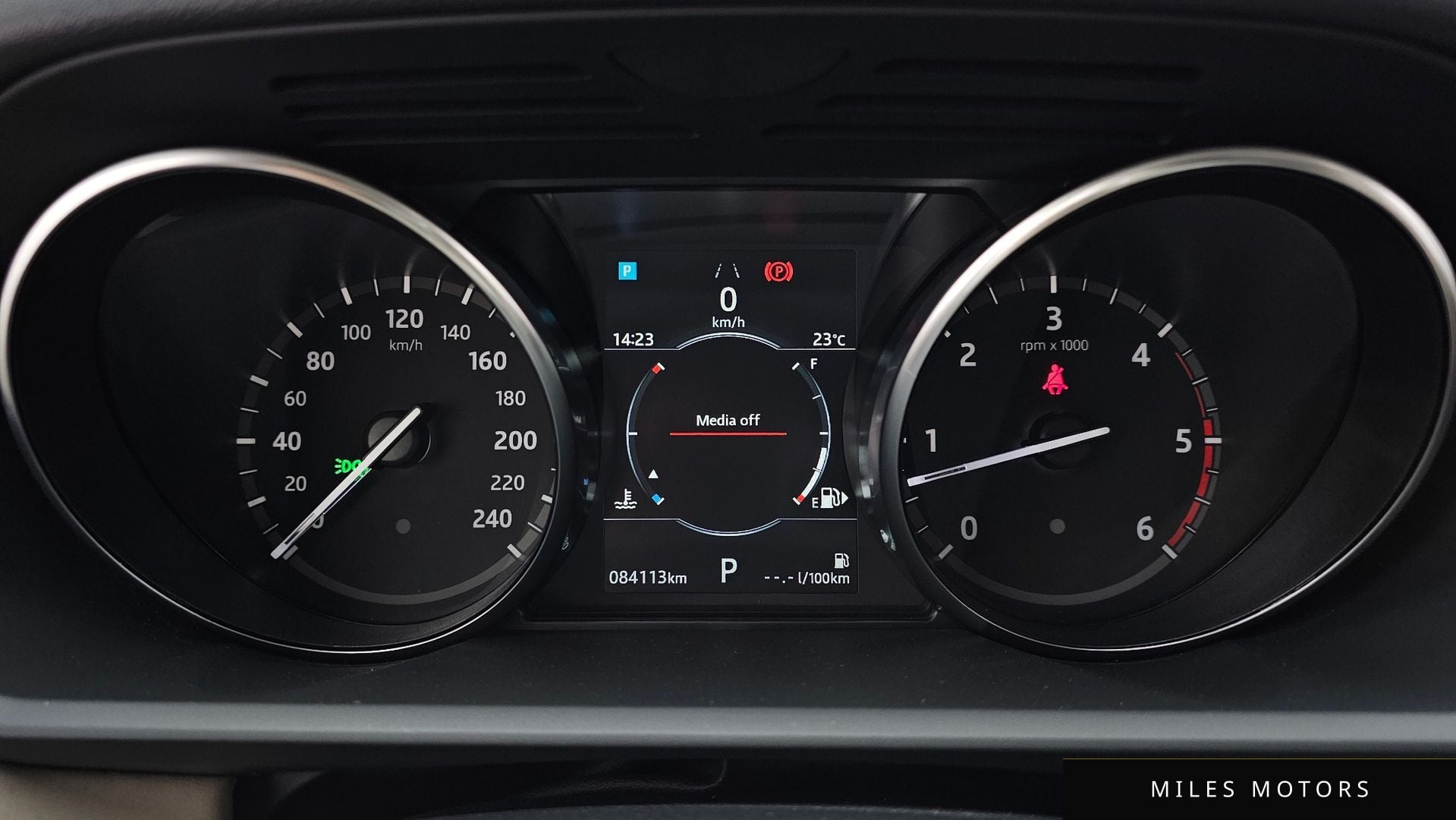 Land Rover Discovery 2019 — миниатюра 11
