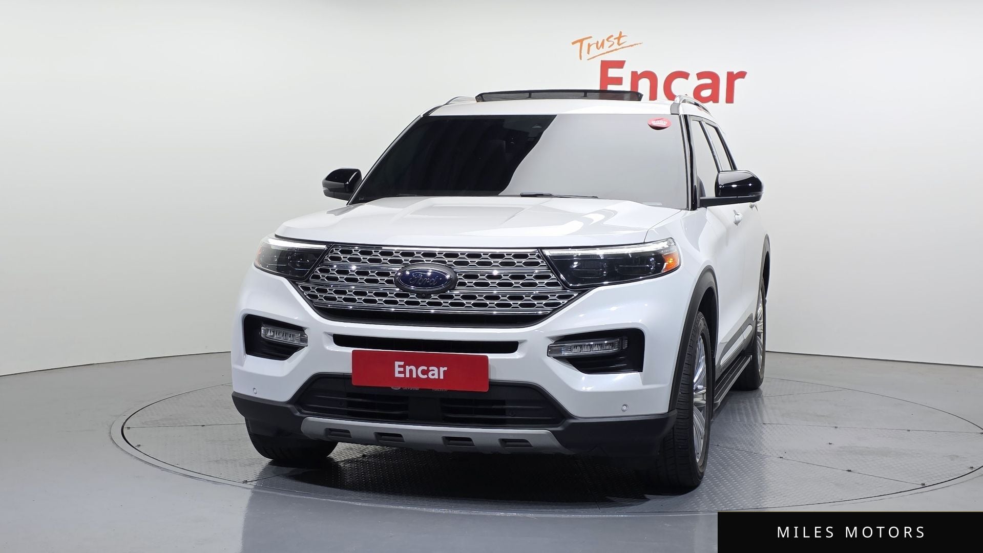 Ford Explorer 2022 — миниатюра 3