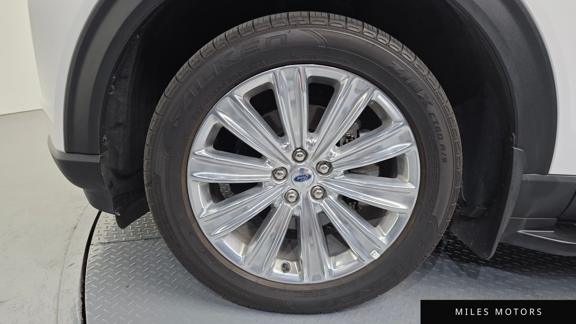 Ford Explorer 2022 — миниатюра 5