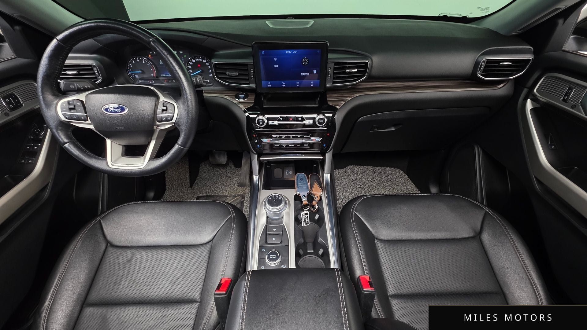 Ford Explorer 2022 — миниатюра 10