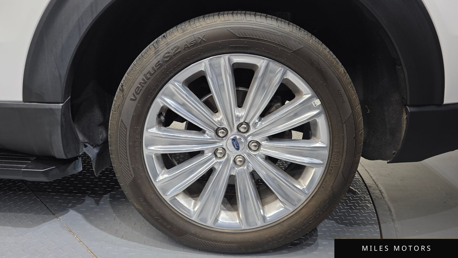 Ford Explorer 2022 — миниатюра 7