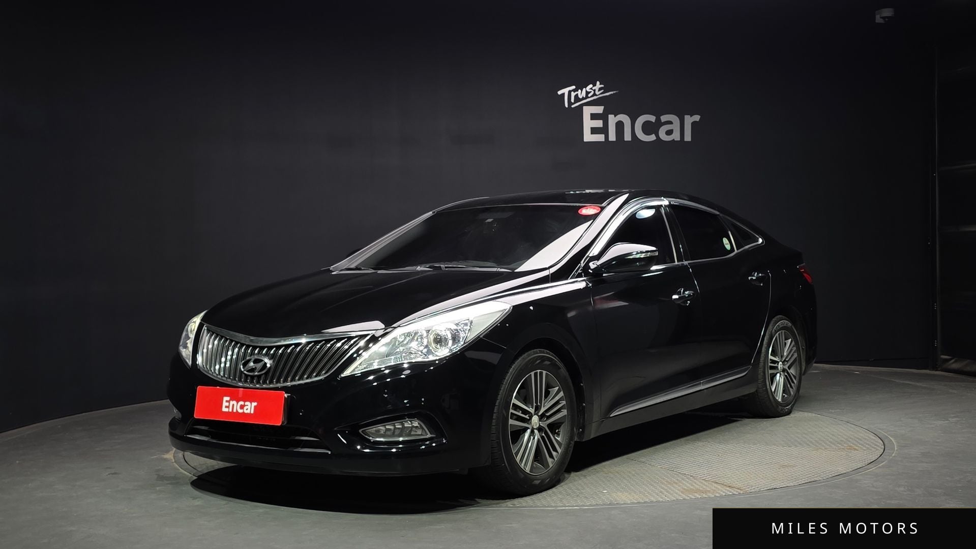 Hyundai Grandeur 2014 — фото 1 из 12