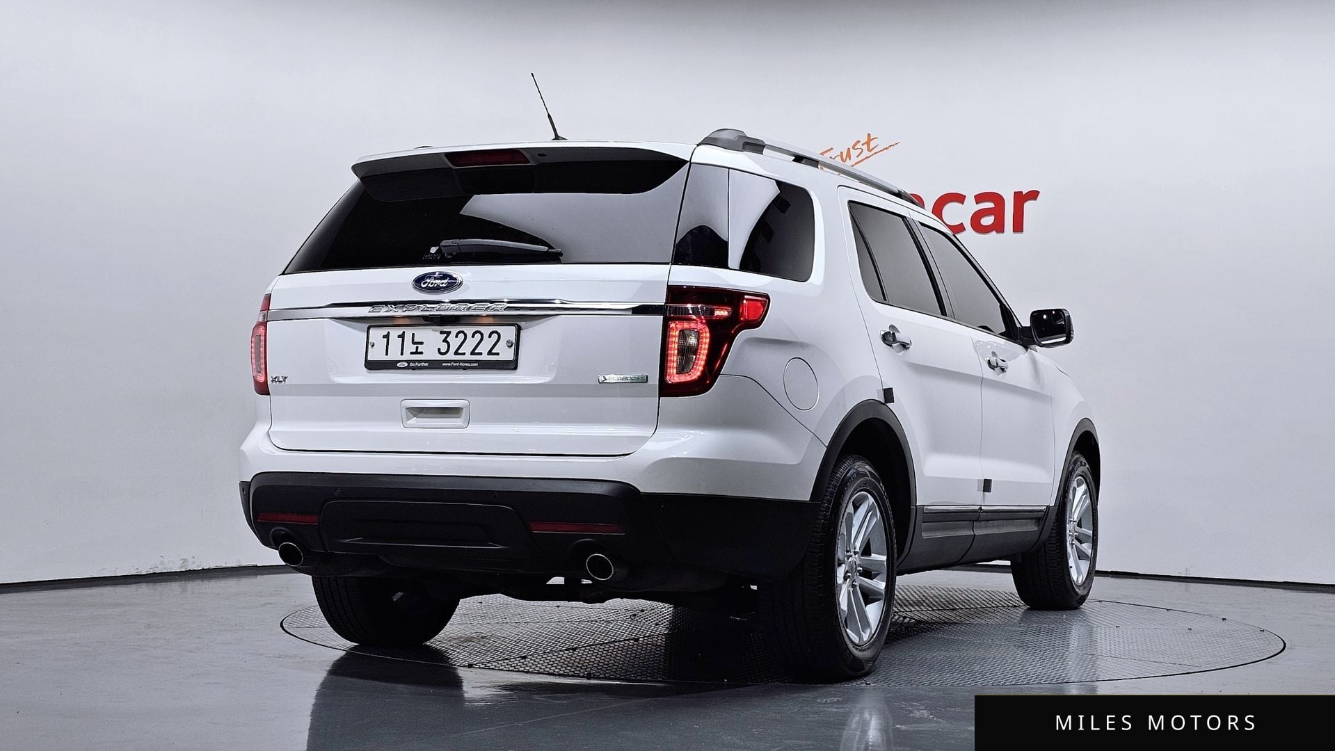 Ford Explorer 2015 — миниатюра 2