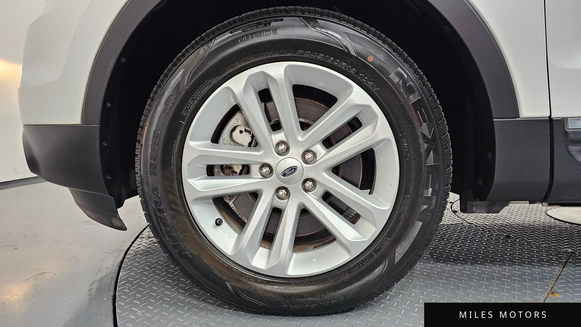 Ford Explorer 2015 — миниатюра 5