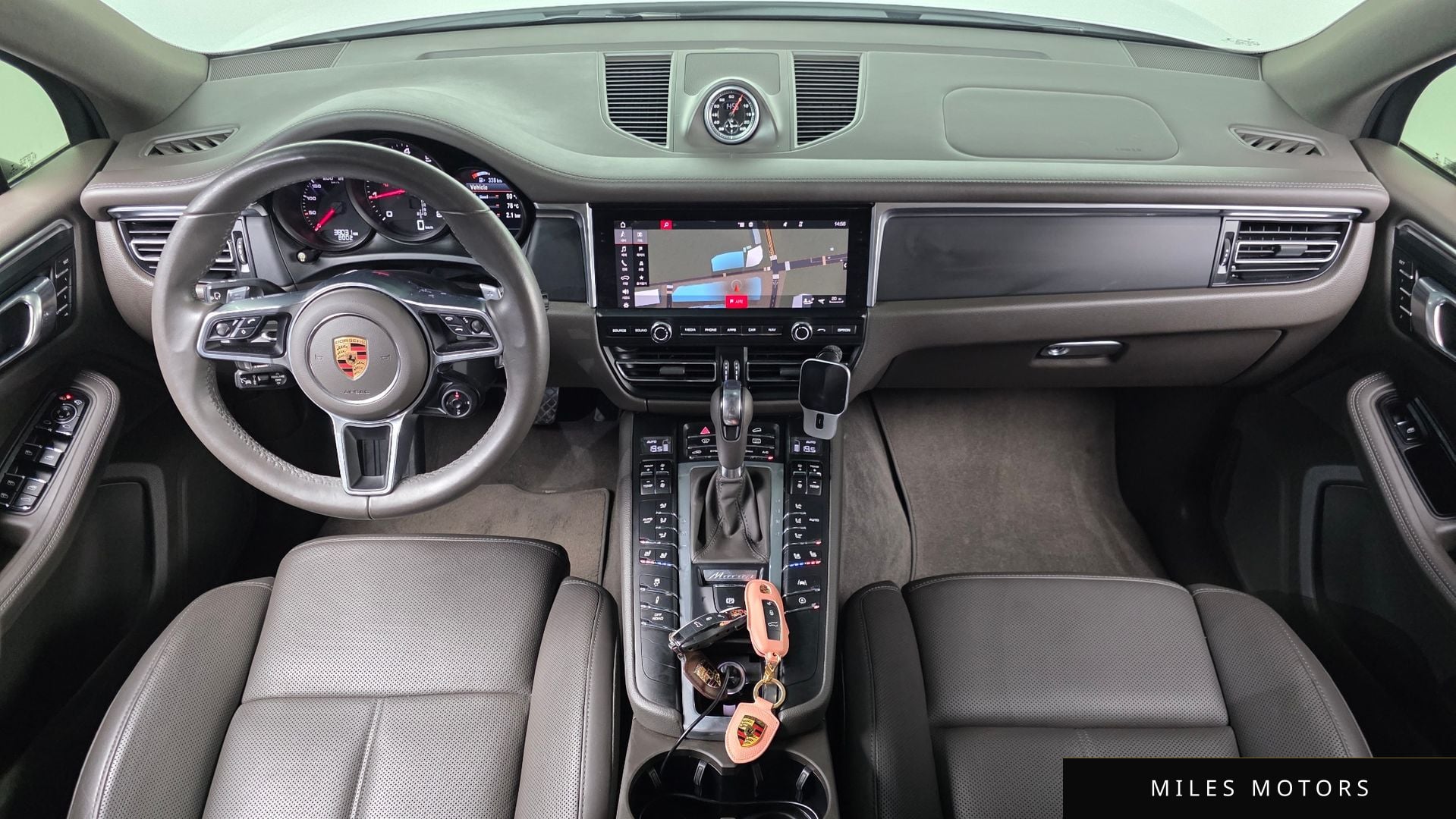 Porsche Macan 2019 — миниатюра 9