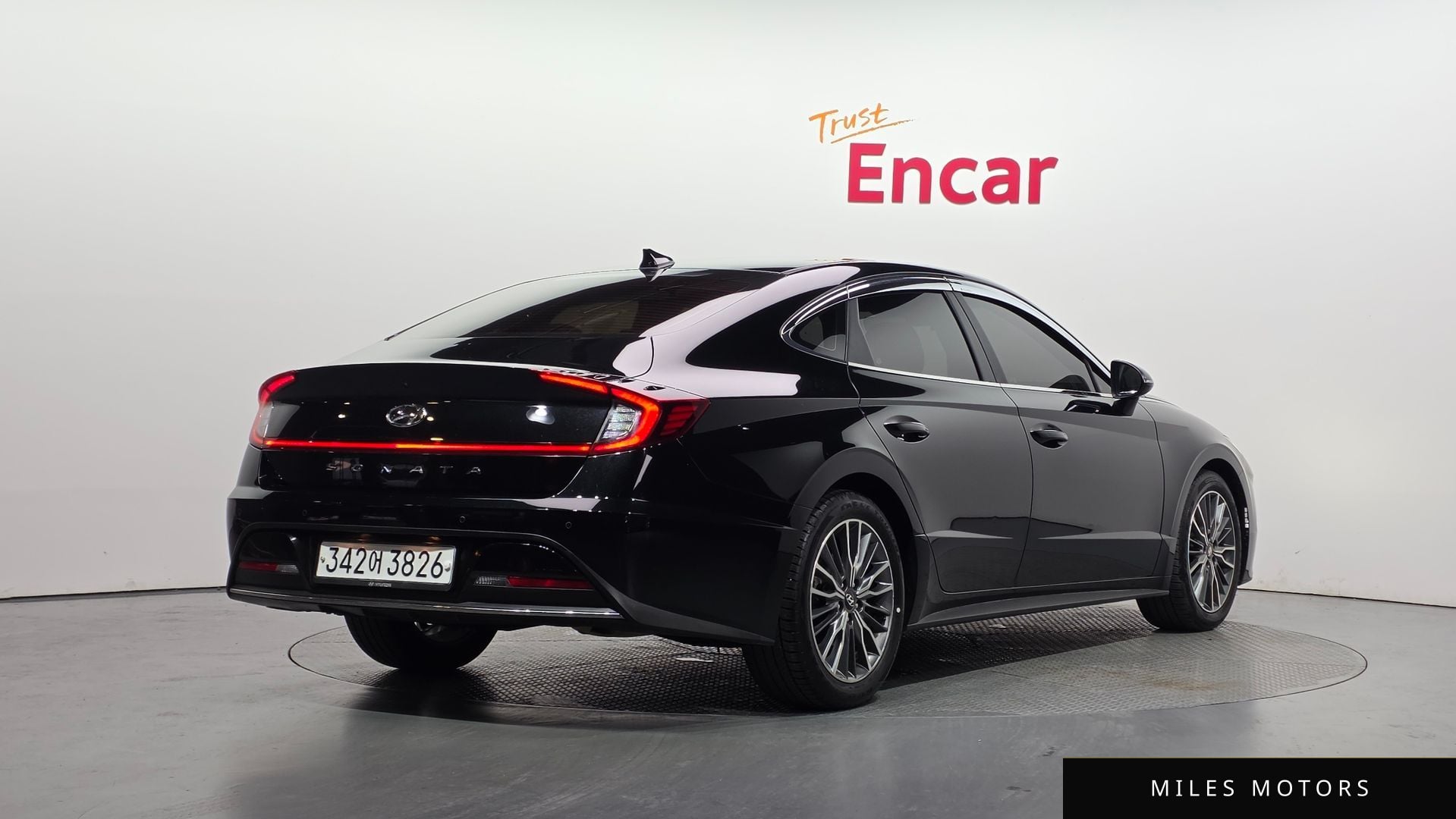 Hyundai Sonata 2020 — фото 1 из 12