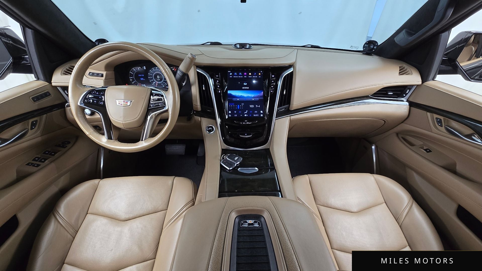 Cadillac Escalade 2020 — миниатюра 10