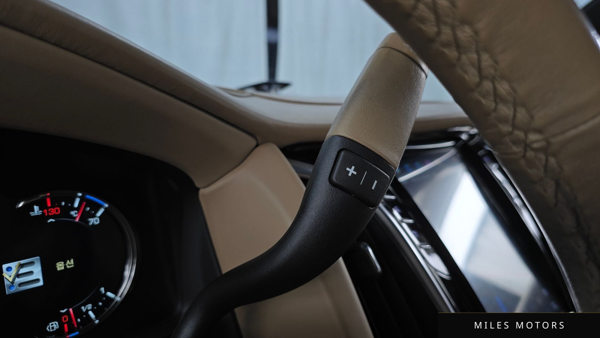 Cadillac Escalade 2020 — миниатюра 12