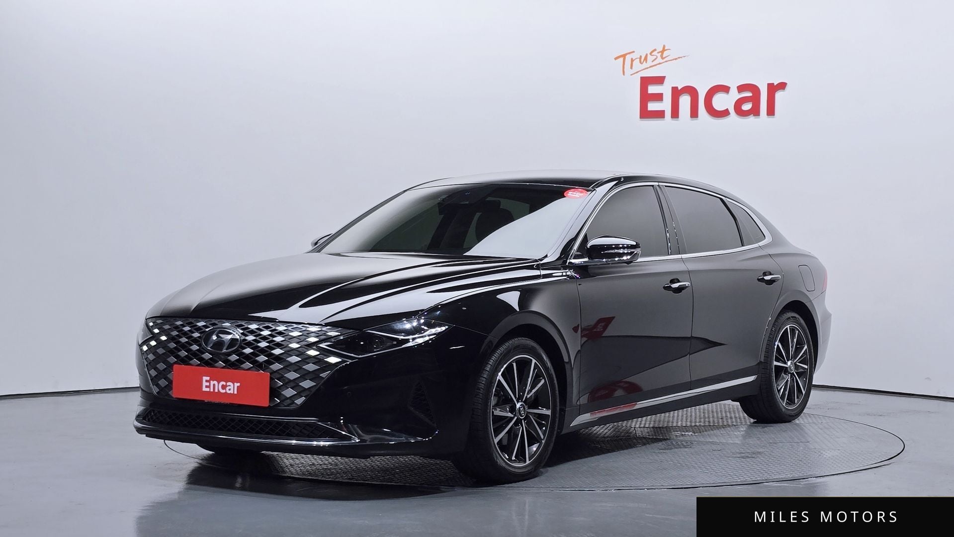 Hyundai Grandeur 2022 — фото 1 из 12