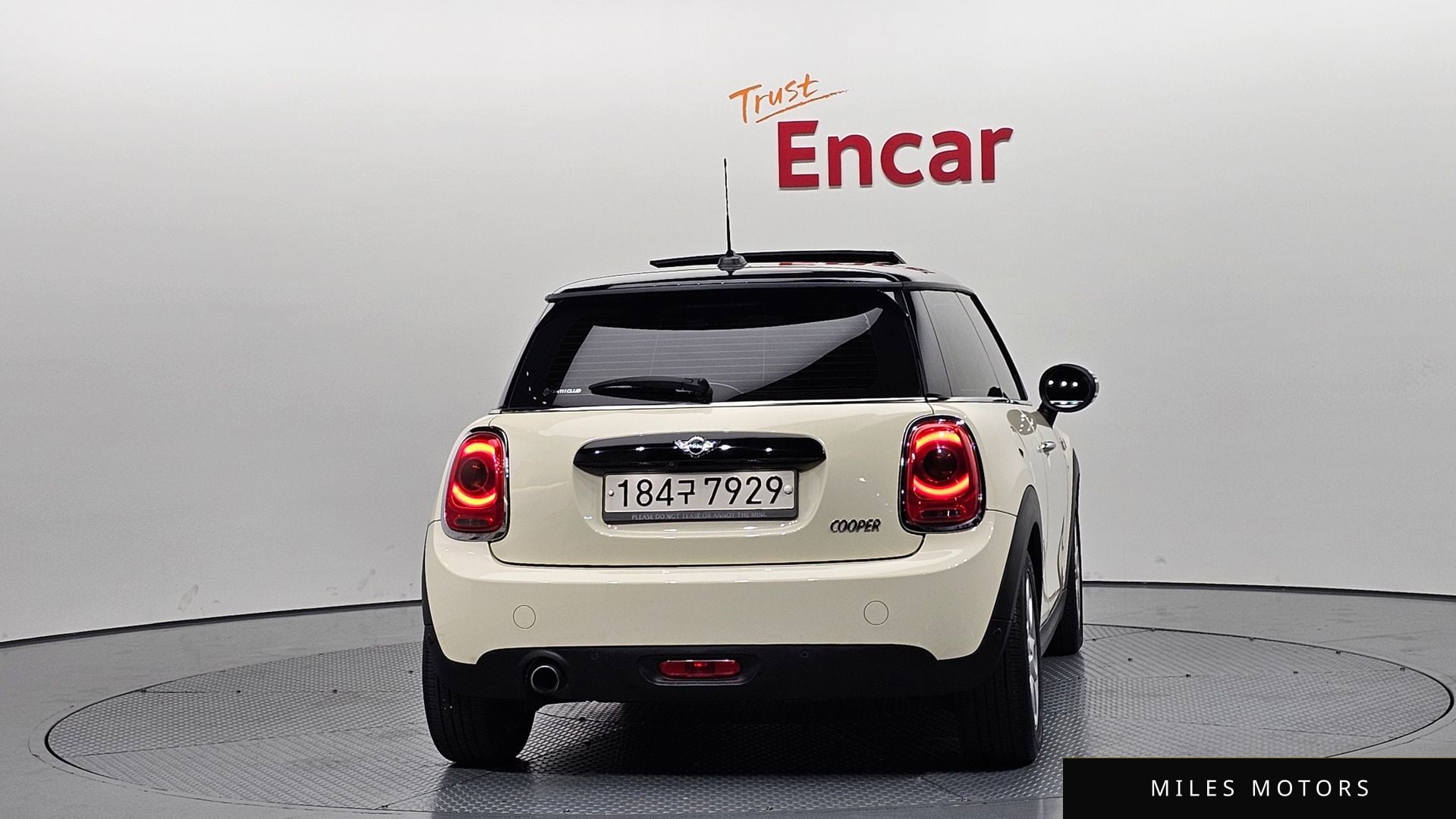 MINI Cooper 2018 — миниатюра 3