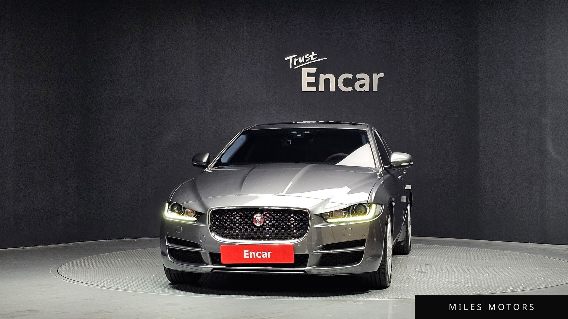 Jaguar XE 2016 — миниатюра 3