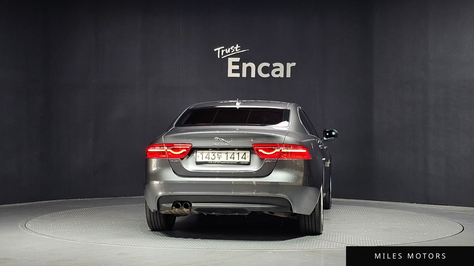 Jaguar XE 2016 — миниатюра 4