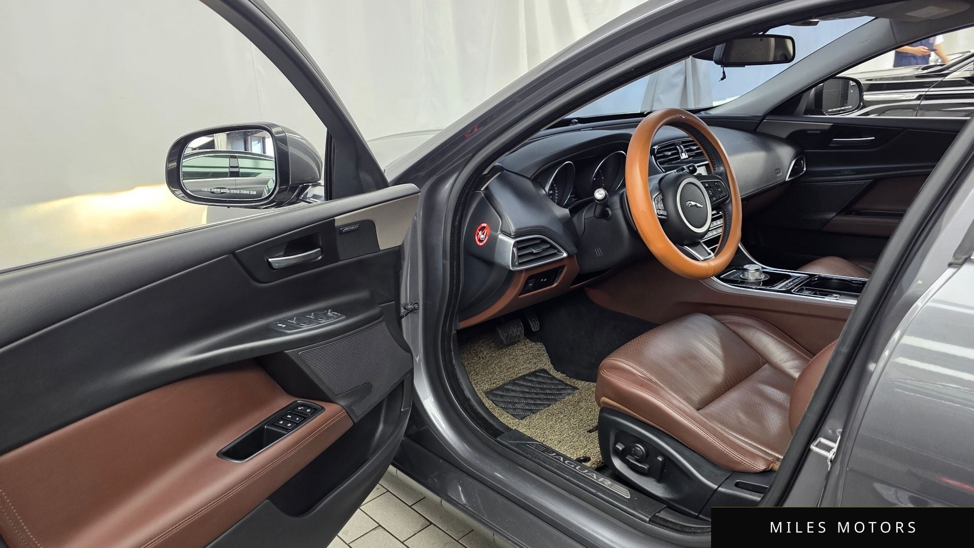 Jaguar XE 2016 — миниатюра 10