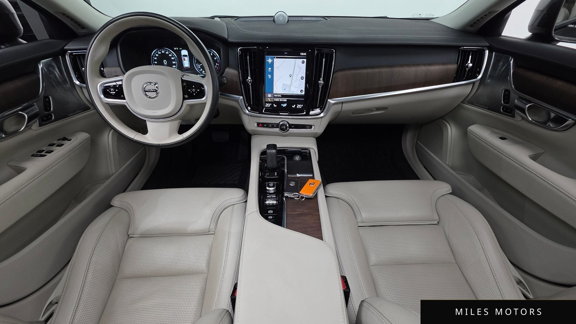 Volvo V90 2021 — миниатюра 10