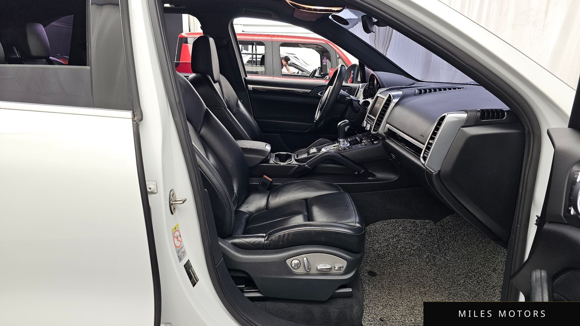 Porsche Cayenne 2012 — миниатюра 11