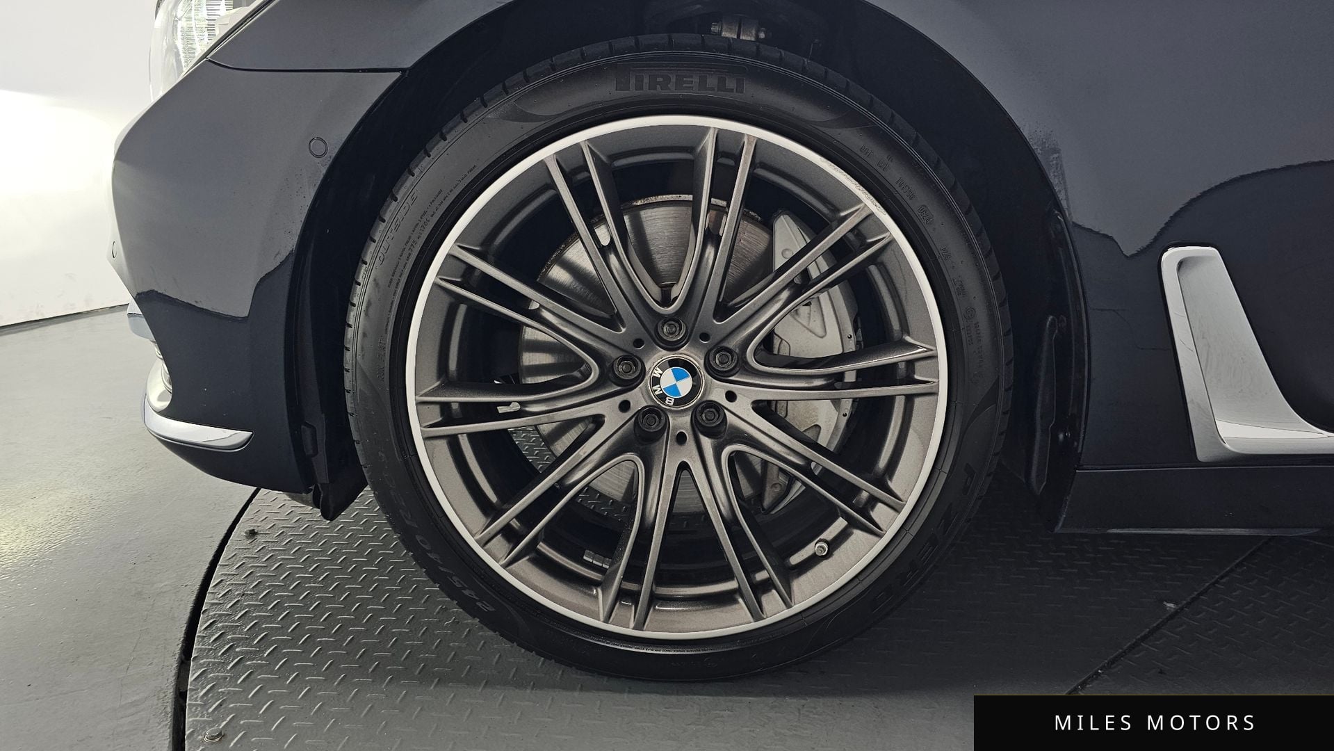 BMW 7 Series (G11) 2017 — миниатюра 5