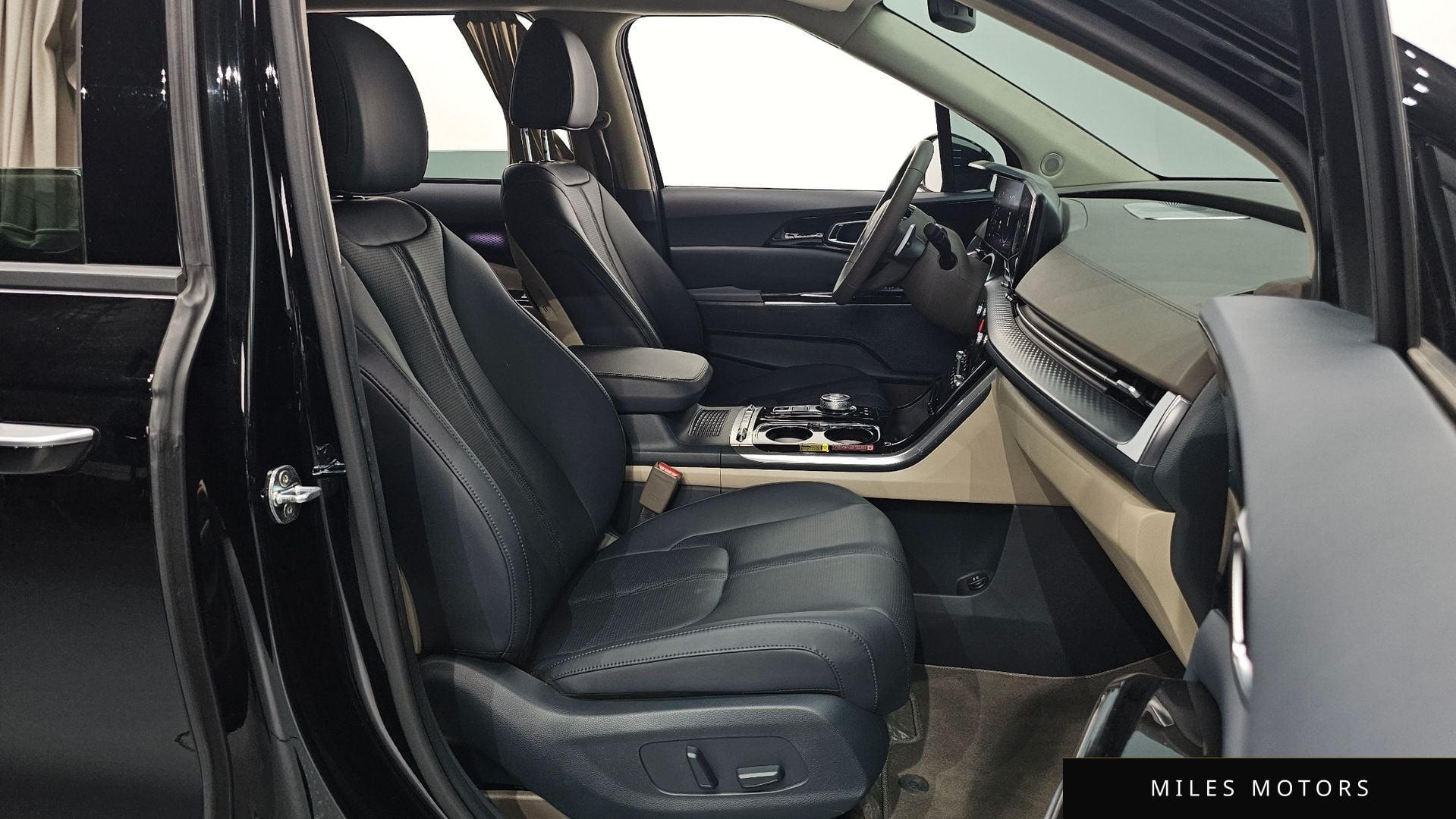 Kia Carnival 2022 — миниатюра 10