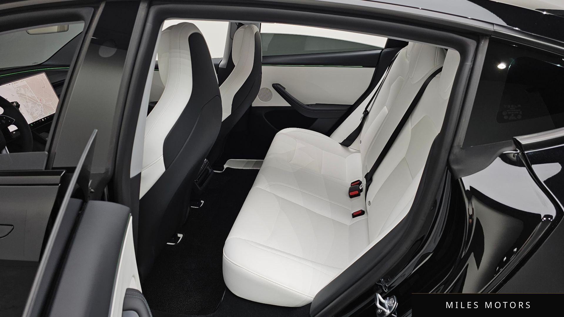 Tesla Model 3 2026 — миниатюра 11