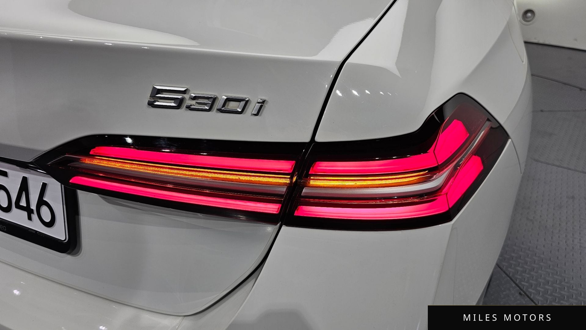 BMW 5 Series (G60) 2024 — миниатюра 9