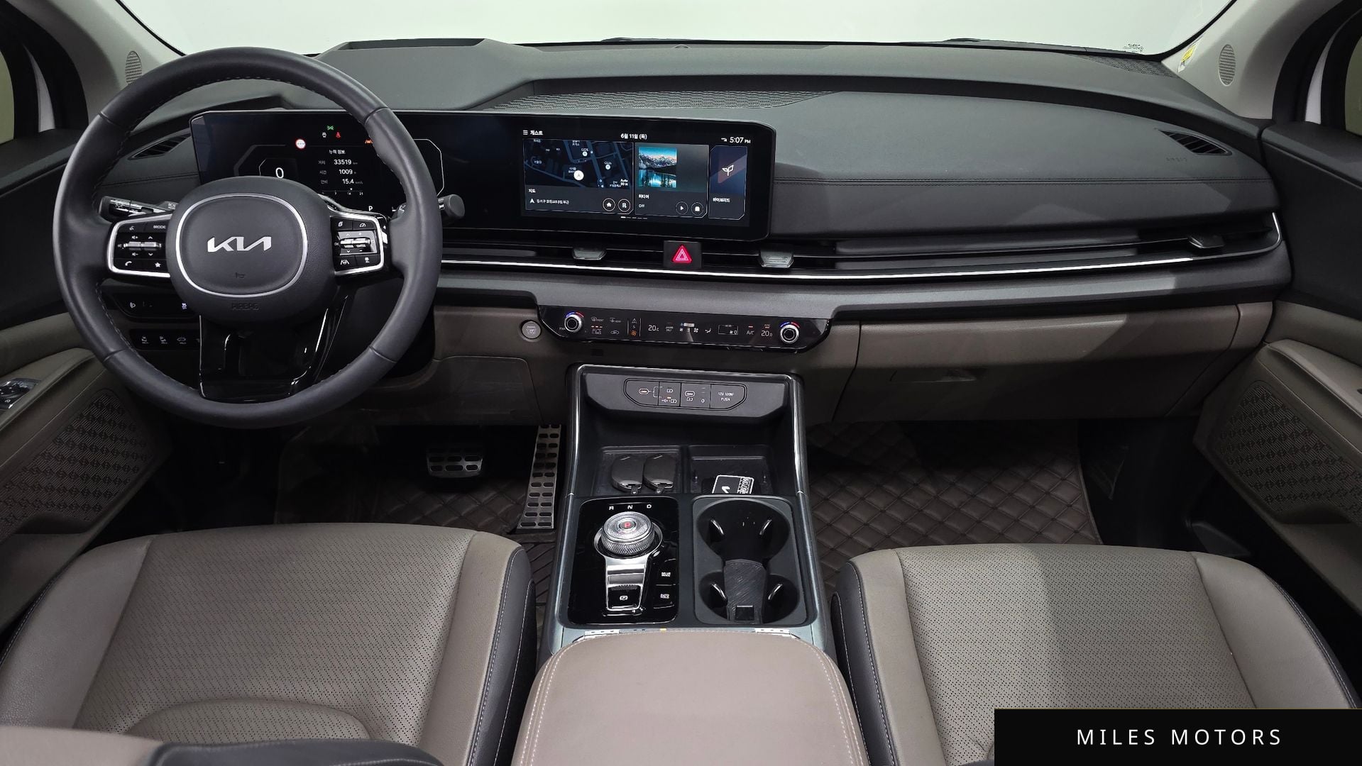 Kia Canival 2025 — миниатюра 9