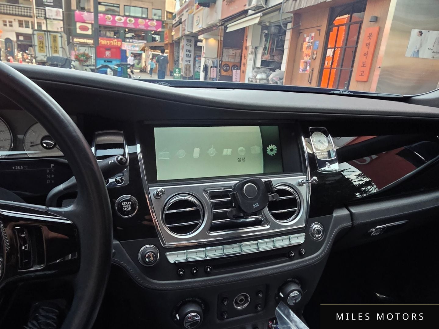 Rolls-Royce Ghost 2016 — миниатюра 10