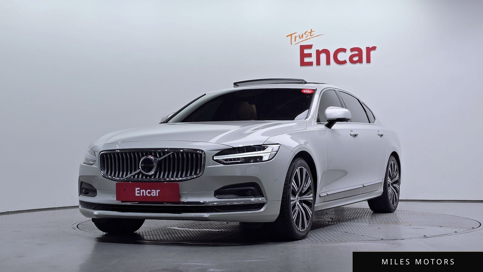Volvo S90 2021 — фото 1 из 12