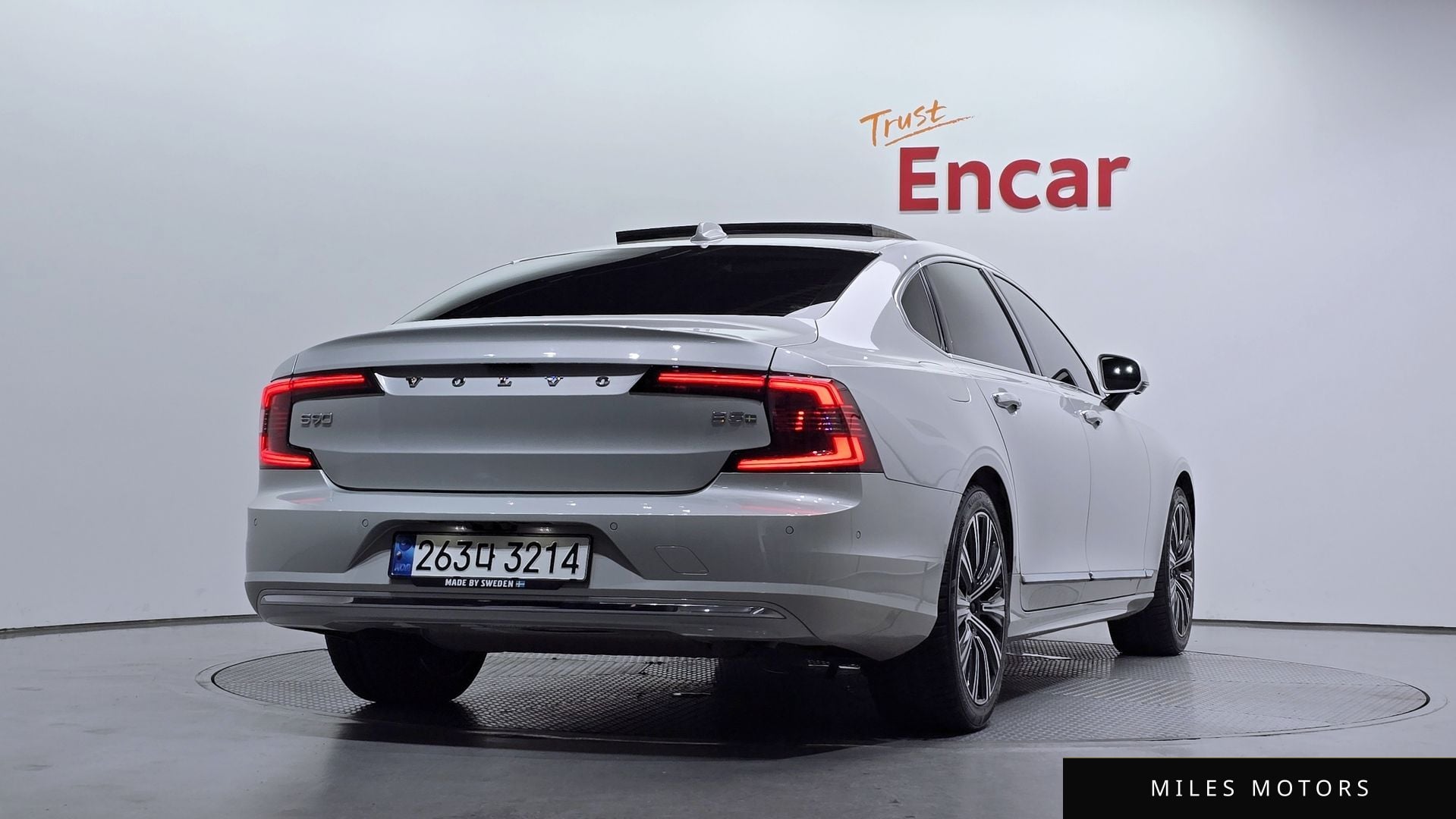 Volvo S90 2021 — миниатюра 2