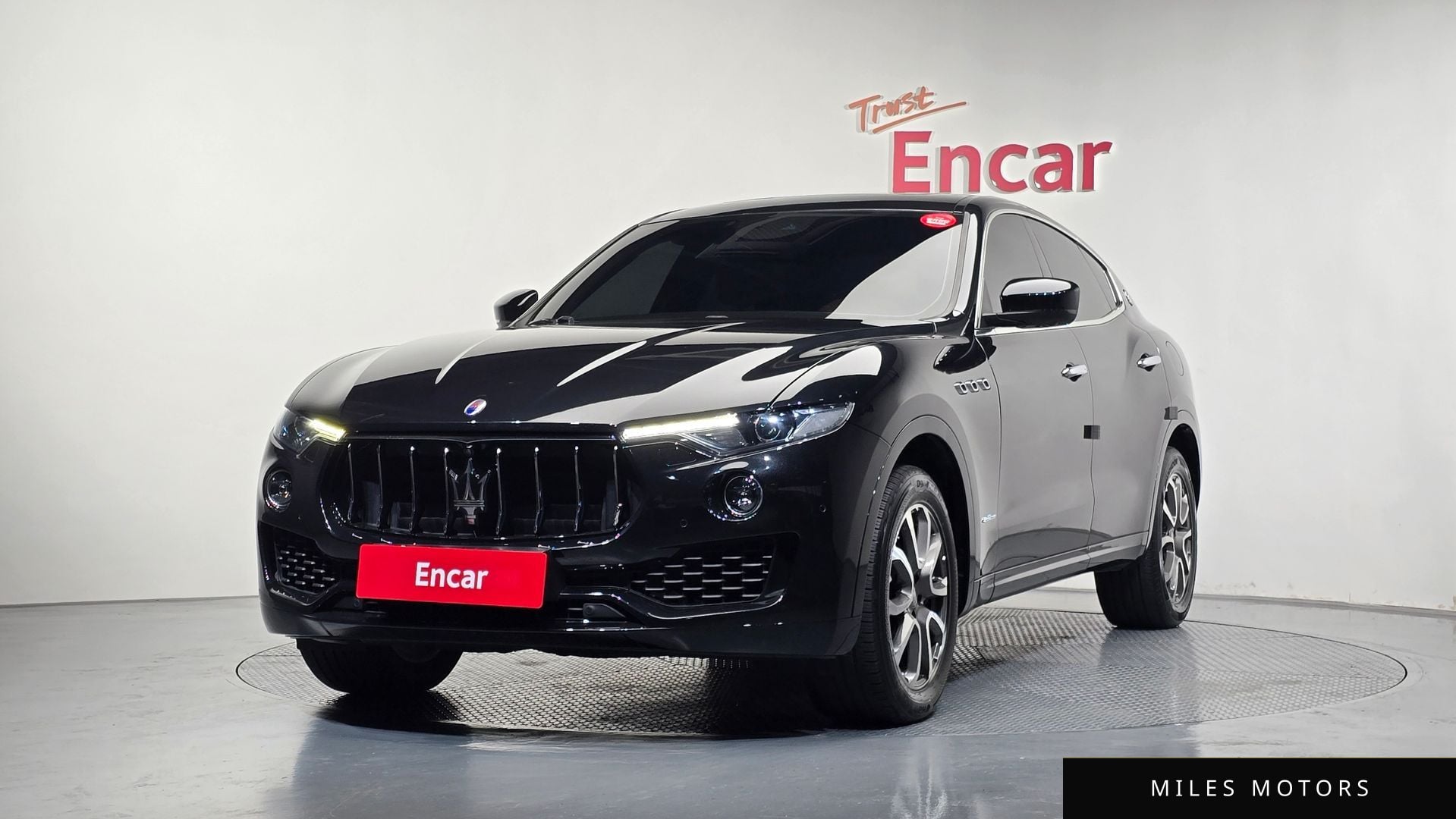 Maserati Levante 2018 — фото 1 из 12