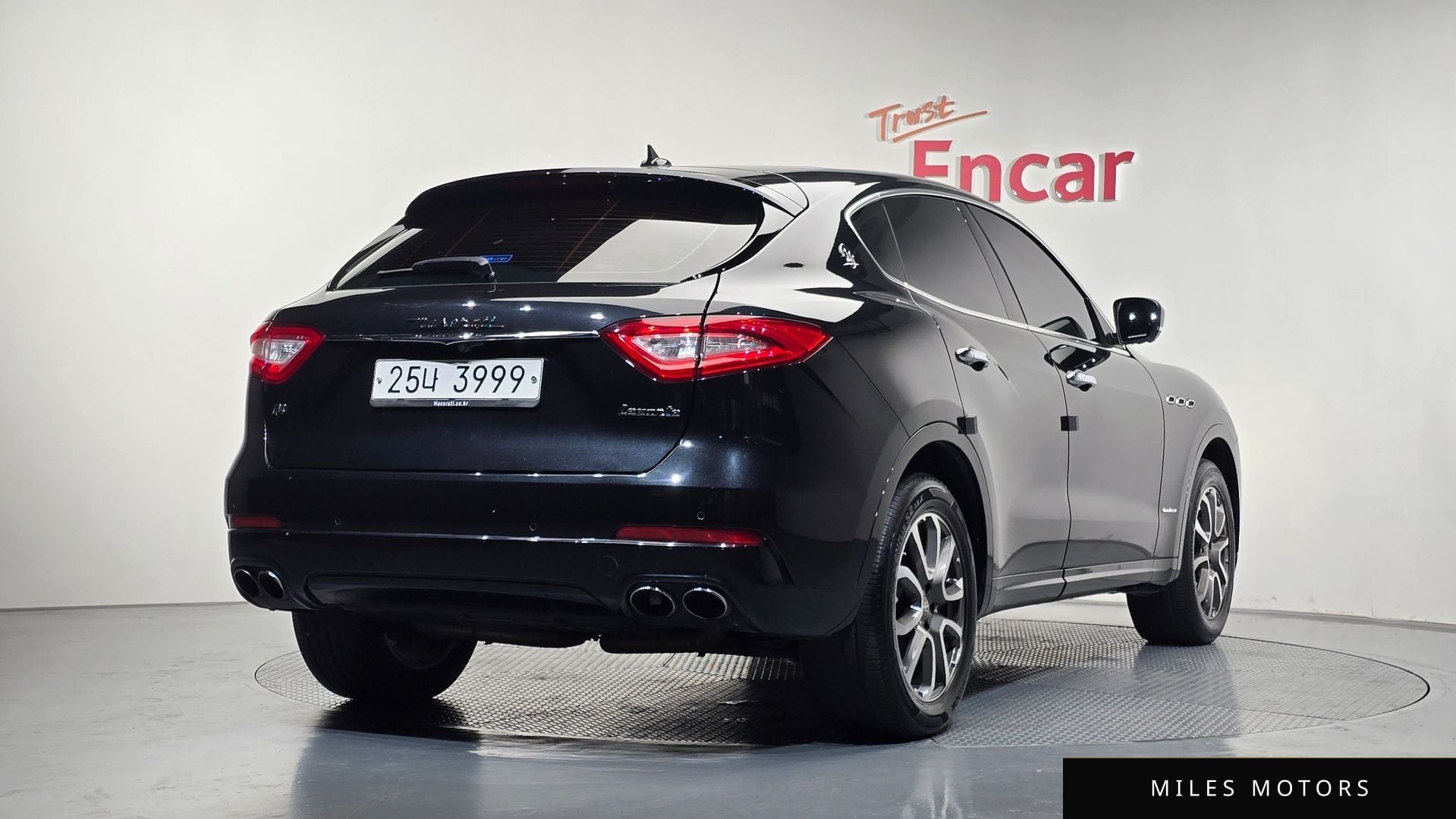 Maserati Levante 2018 — миниатюра 2