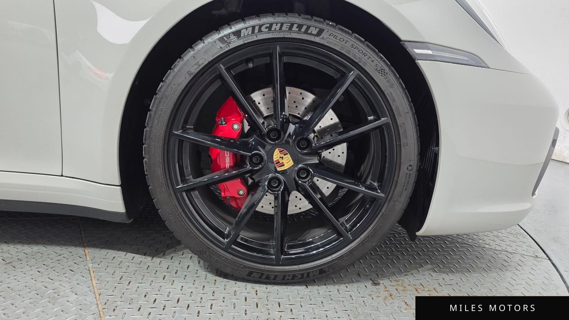 Porsche 911 (992) 2023 — миниатюра 6