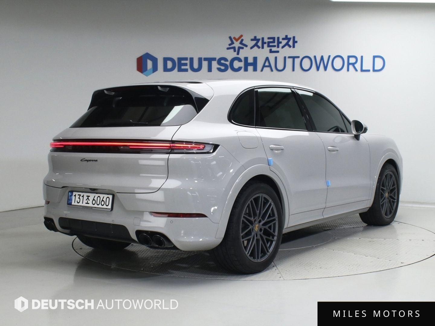 Porsche Cayenne 2024 — миниатюра 2