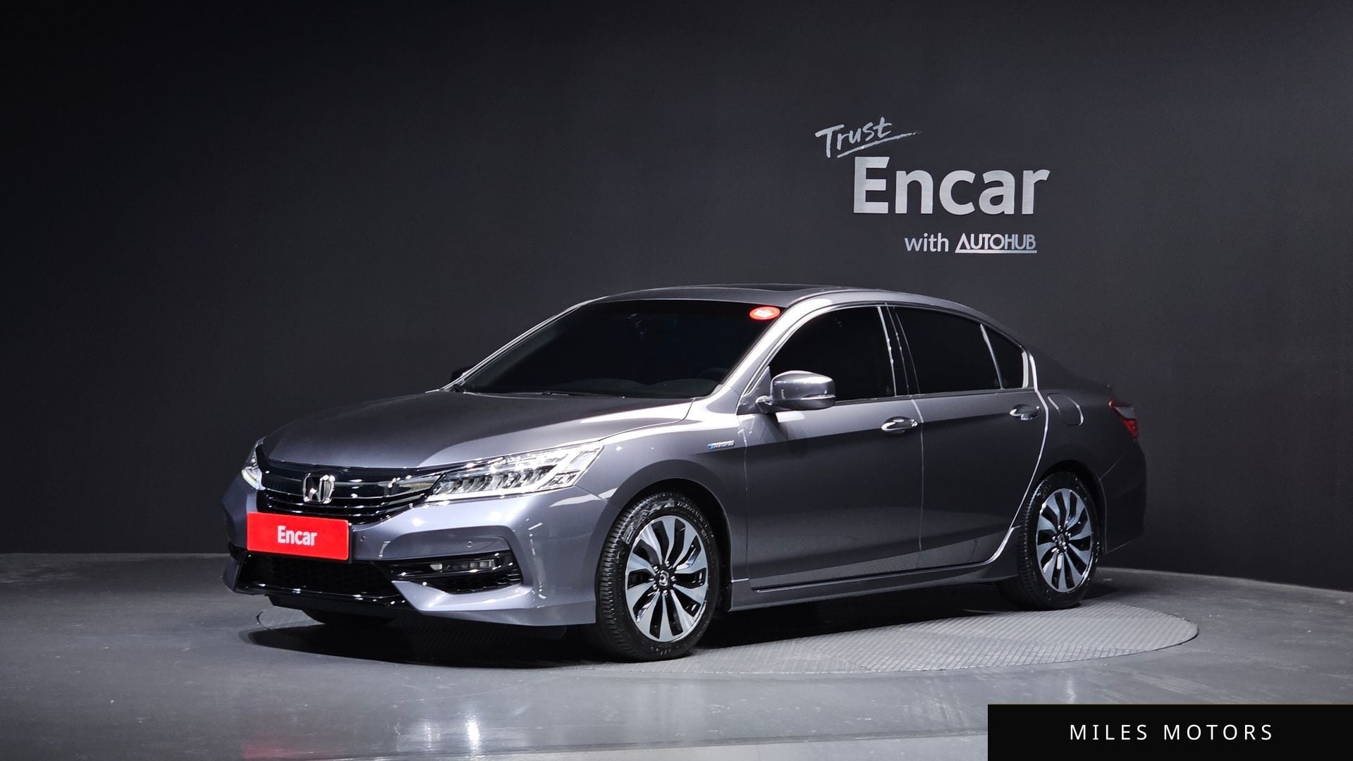 Honda Accord 2017 — фото 1 из 12