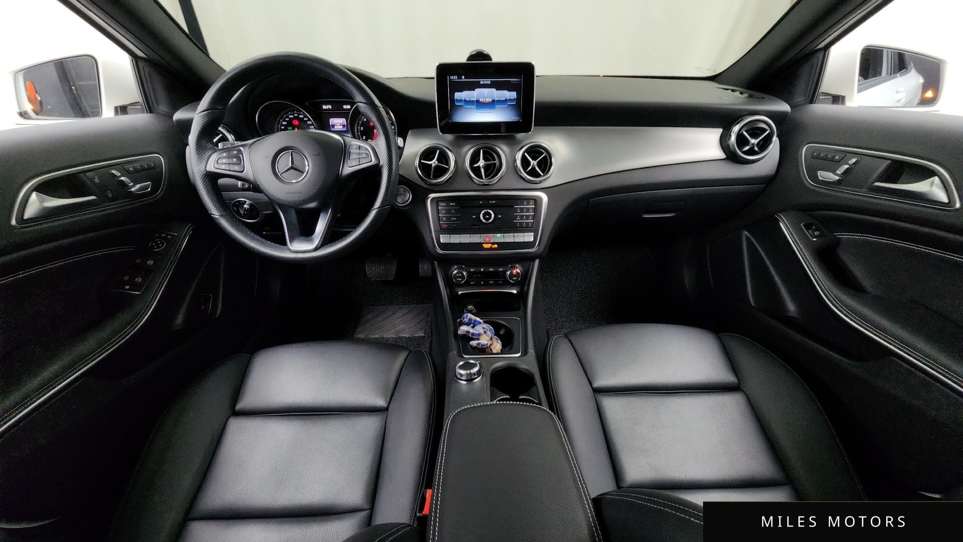 Mercedes-Benz GLA-Class X156 2019 — миниатюра 10