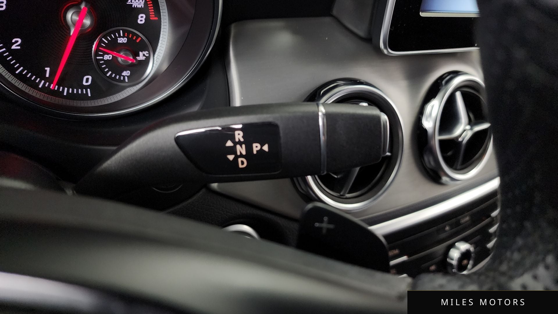 Mercedes-Benz GLA-Class X156 2019 — миниатюра 12
