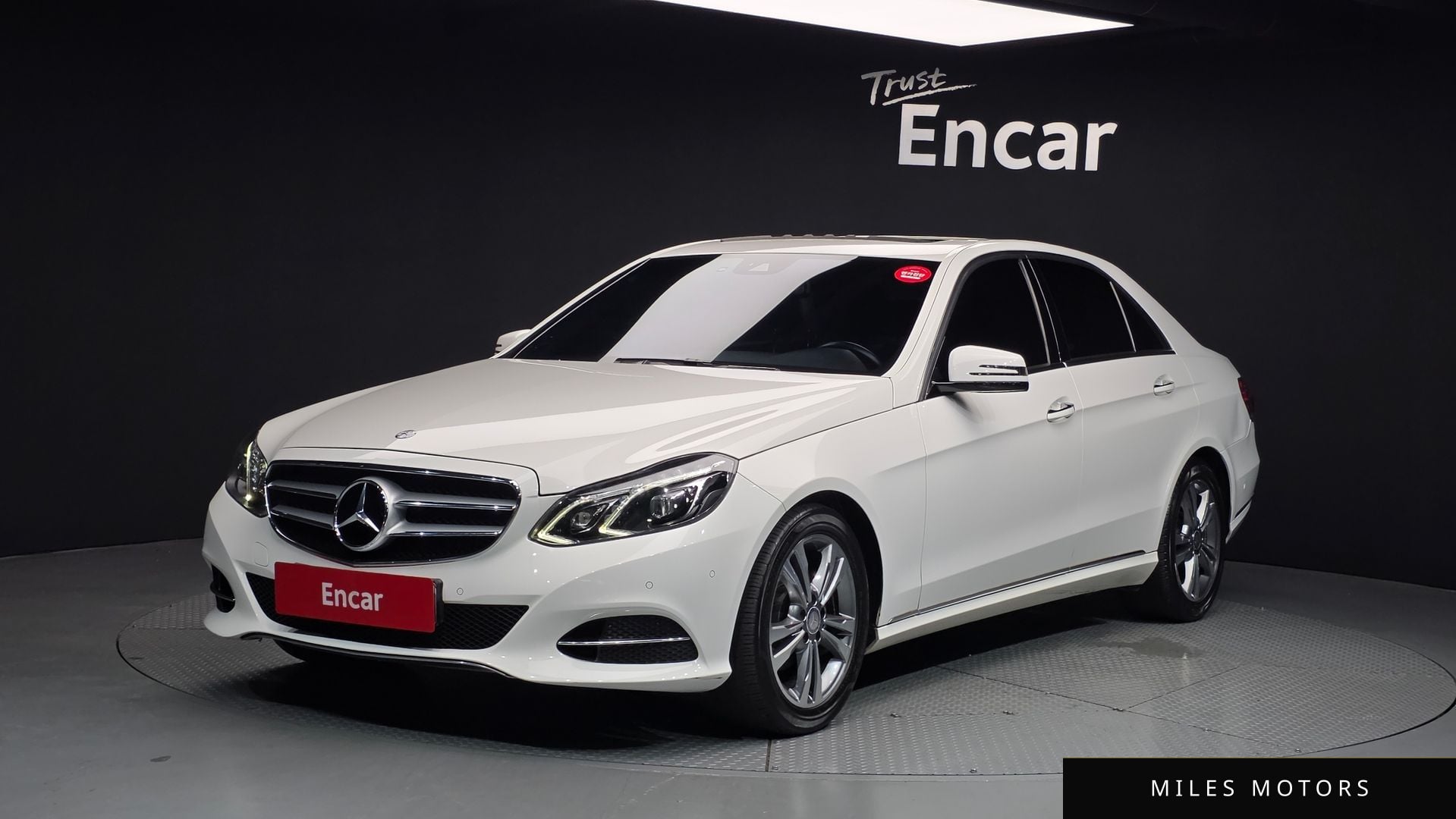 Mercedes-Benz E-Class W212 2016 — фото 1 из 12
