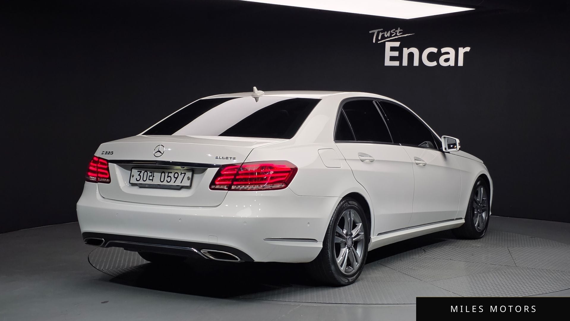 Mercedes-Benz E-Class W212 2016 — миниатюра 2