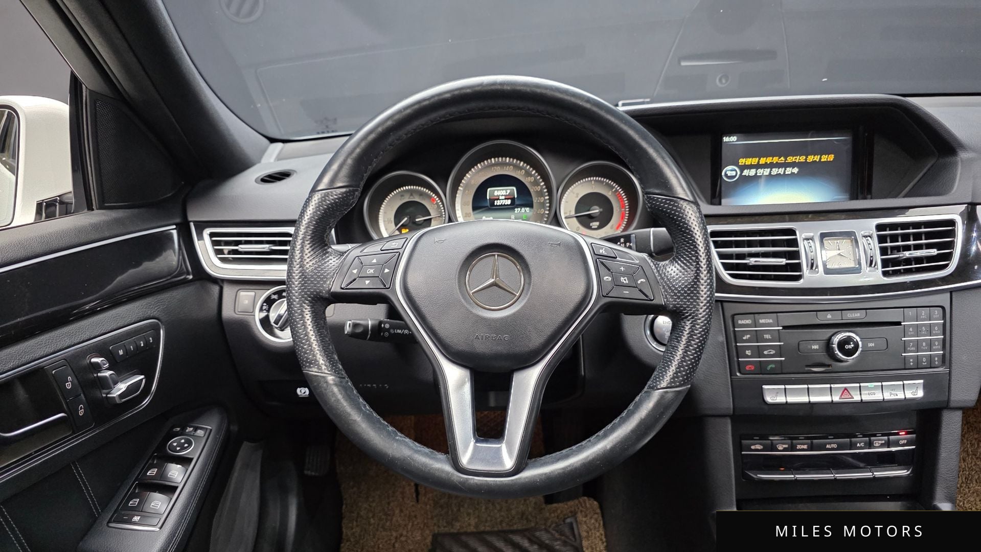 Mercedes-Benz E-Class W212 2016 — миниатюра 12
