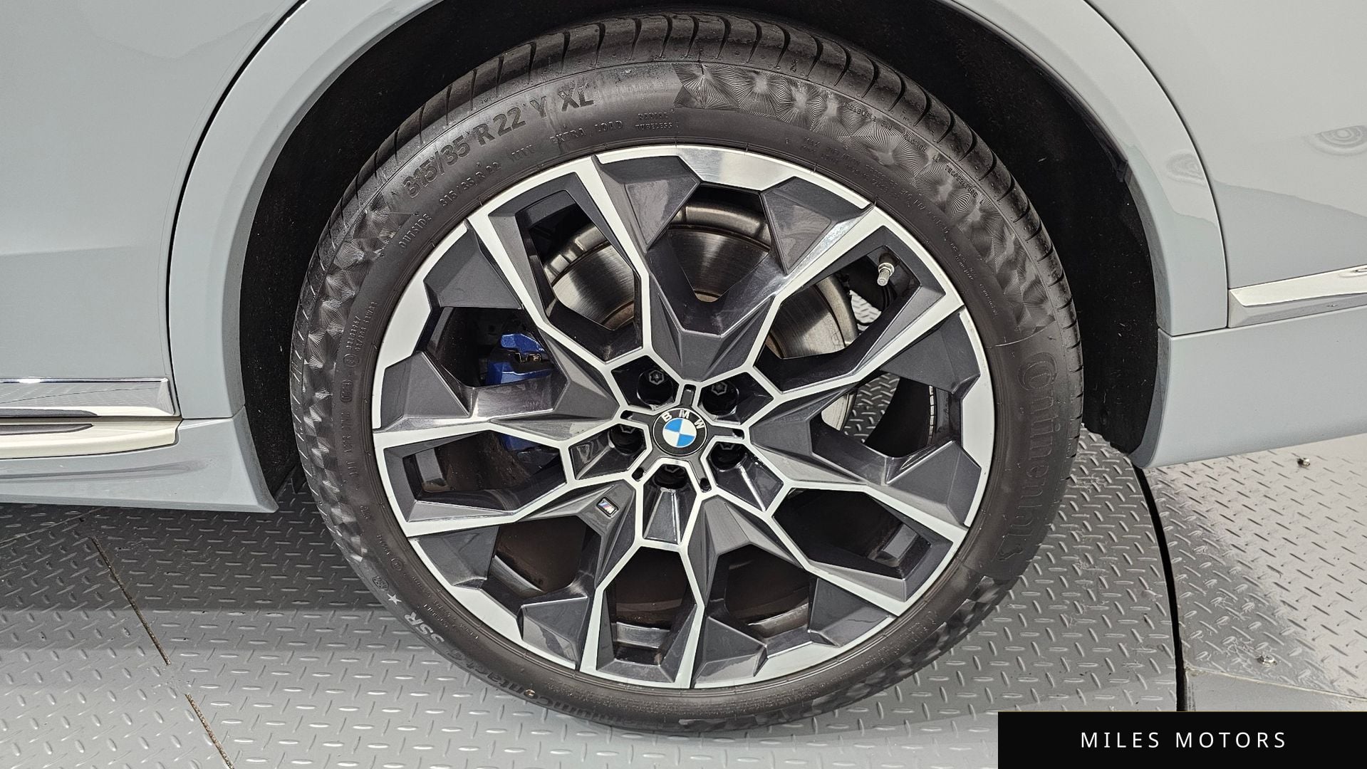 BMW X7 (G07) 2024 — миниатюра 7