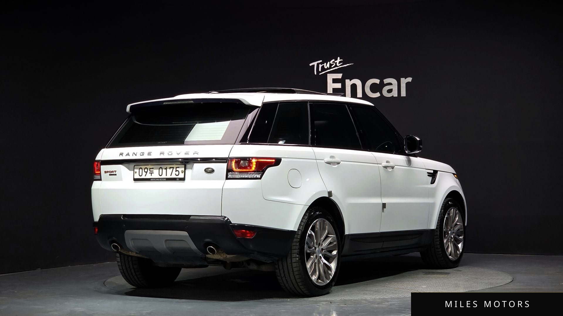Land Rover Range Rover Sport 2016 — миниатюра 2